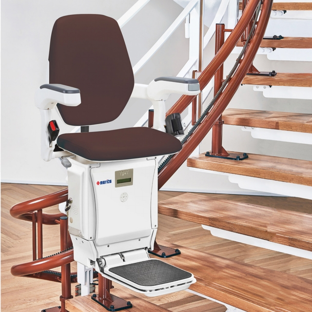 曲線型樓梯升降椅